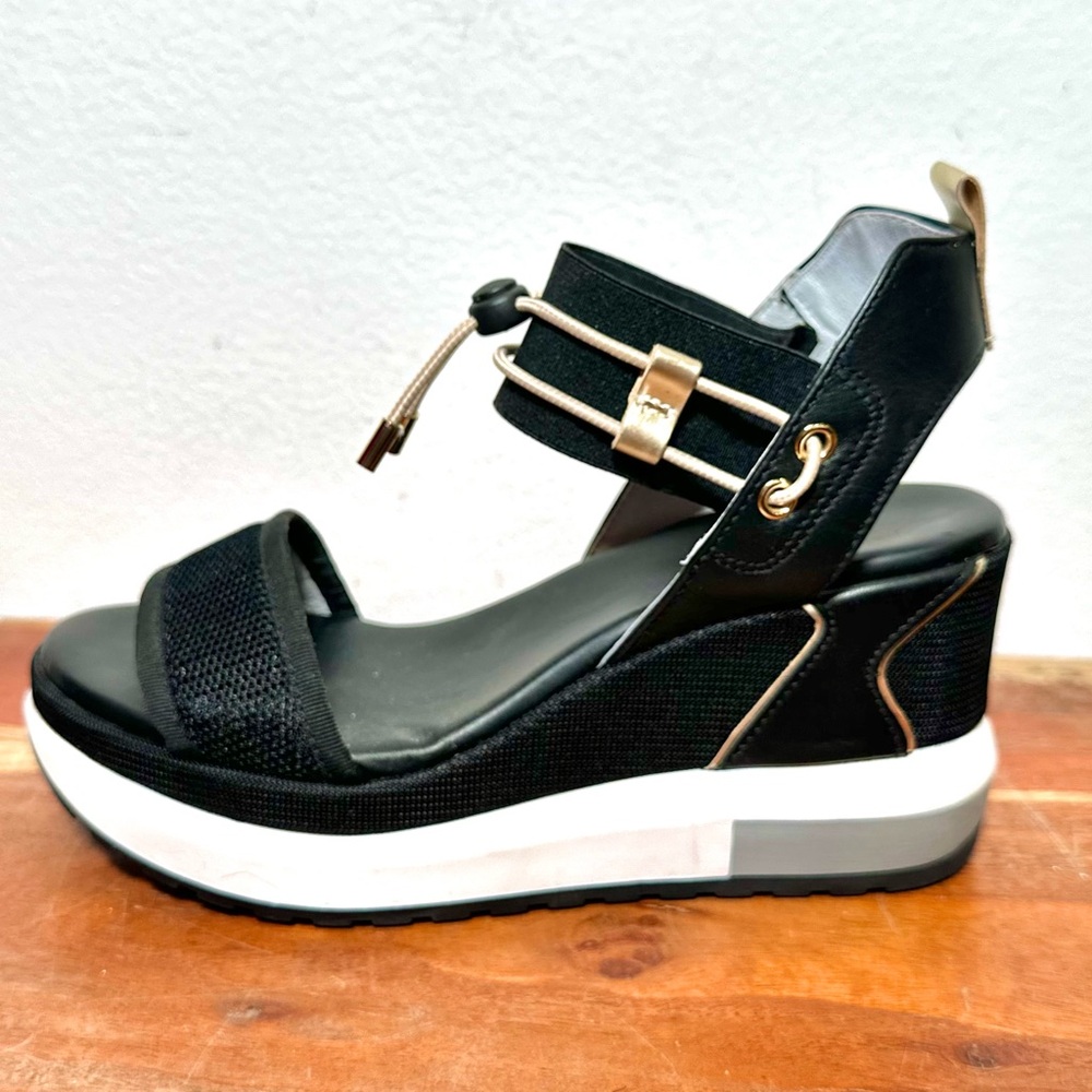 NeroGiardini Platform Wedge Sandals with Bungee Detail